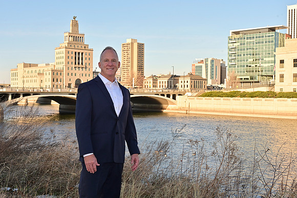 Jeff Biz Port-0041