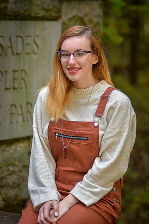 Alexis-25