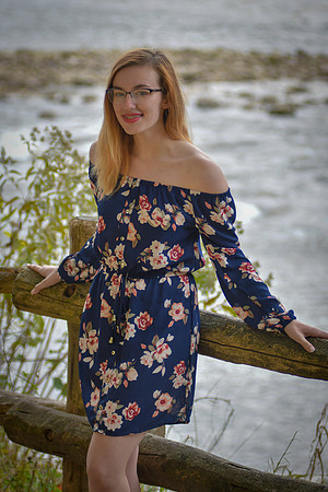 Alexis-374