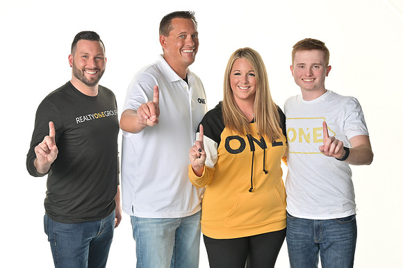 Realty One-0085