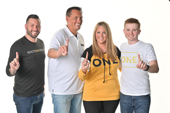 Realty One-0086