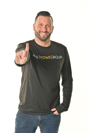 Realty One-0098