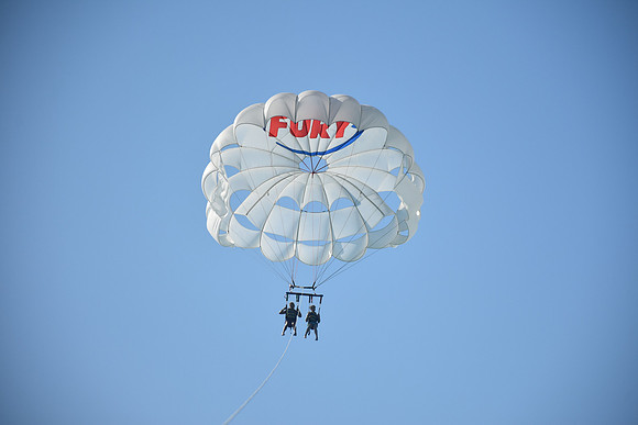 Hennessy Parasail-0030