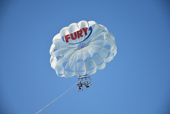 Hennessy Parasail-0055
