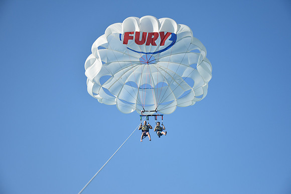 Hennessy Parasail-0064