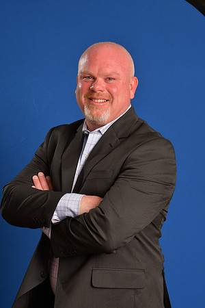 MB Biz Head-20
