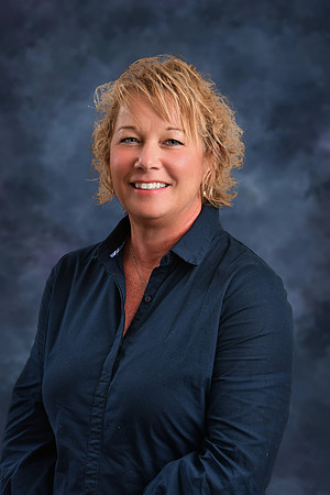 MaryJo-24_retouched blue bg