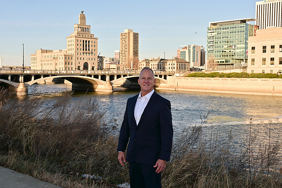 Jeff Biz Port-0029