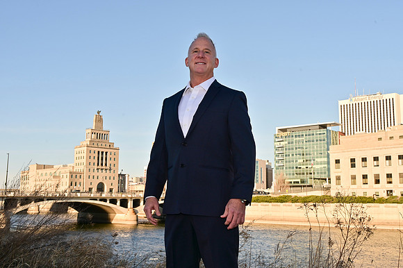 Jeff Biz Port-0033