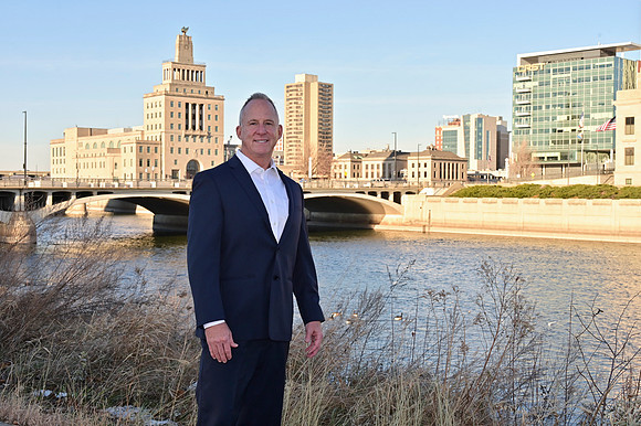 Jeff Biz Port-0040